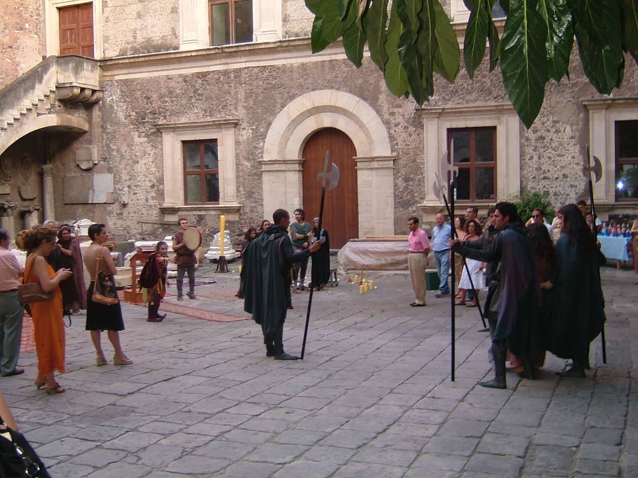 Rappresentazione nel Castello Ursino (Federico II di Svevia)