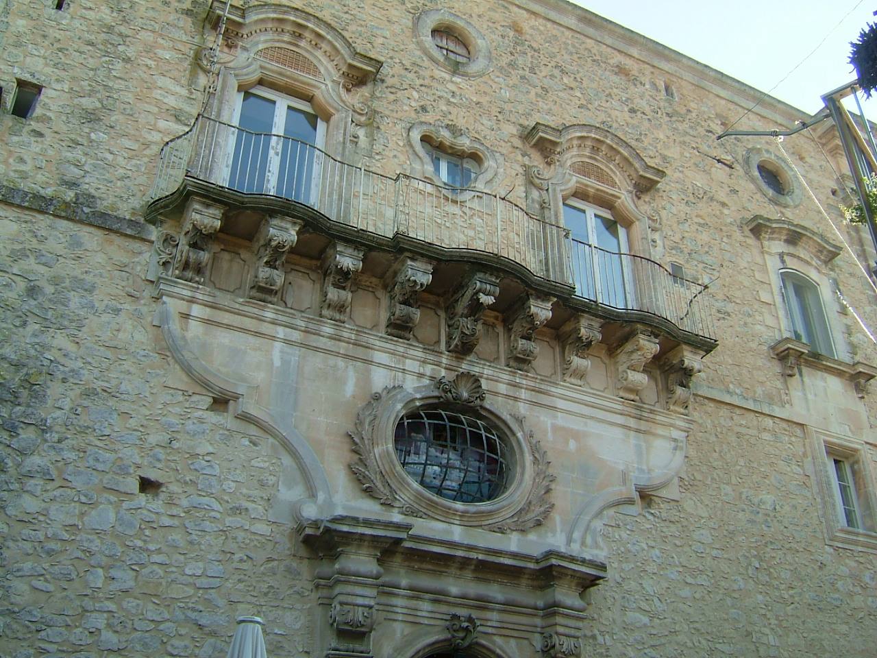 in giro