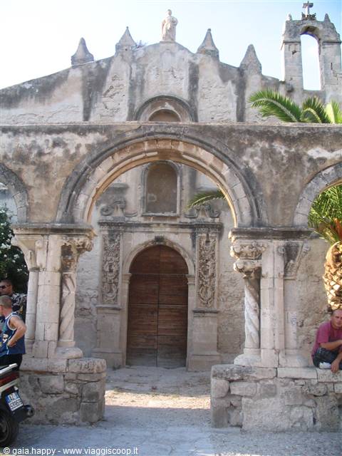 29 agosto 2005: foto di mio fratellino a spasso per Siracusa