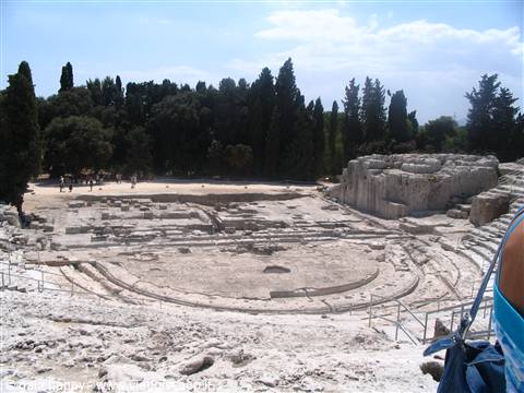 29 agosto 2005: foto di mio fratellino a spasso per Siracusa