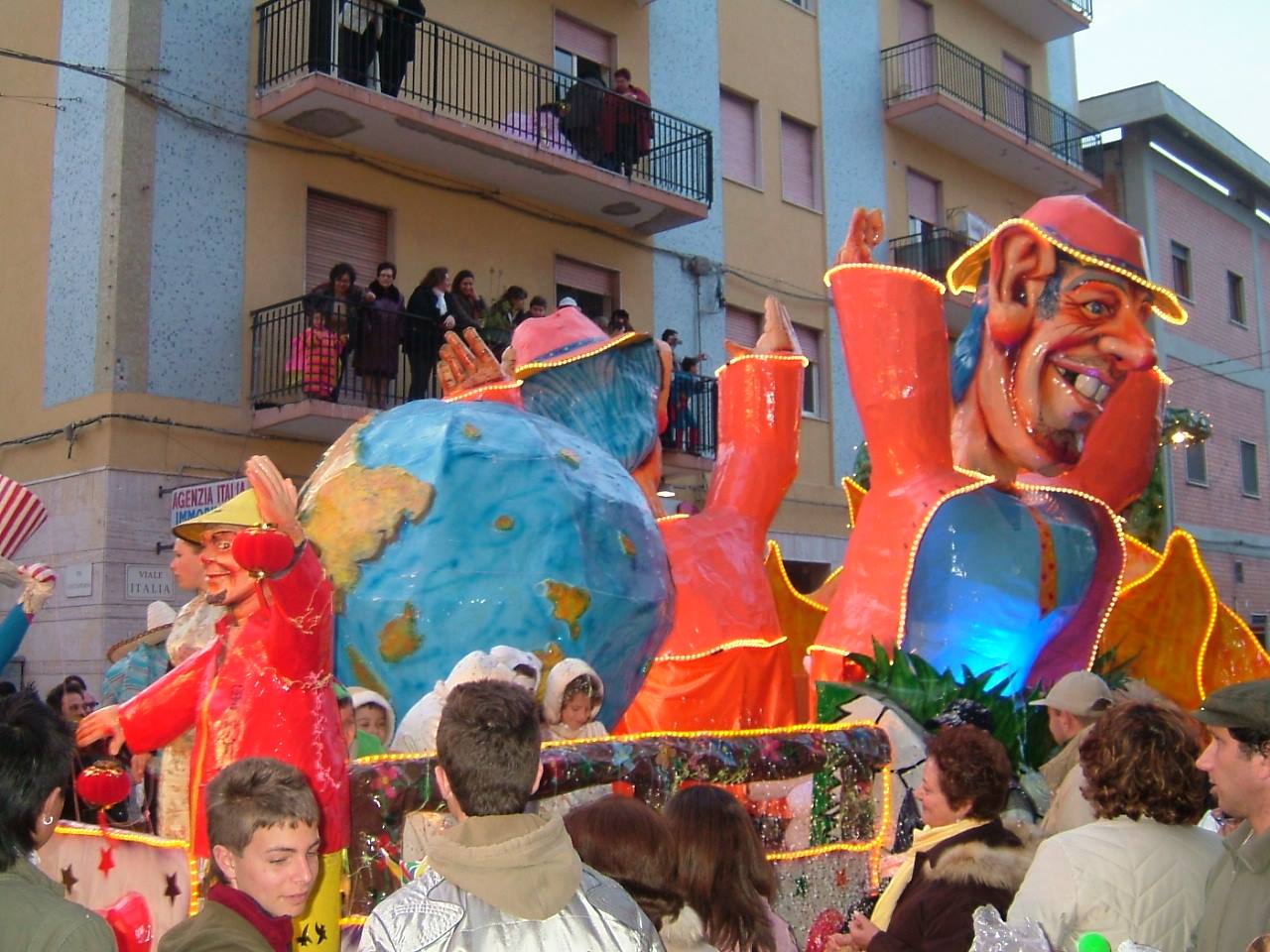 Carnevale per le vie di Augusta