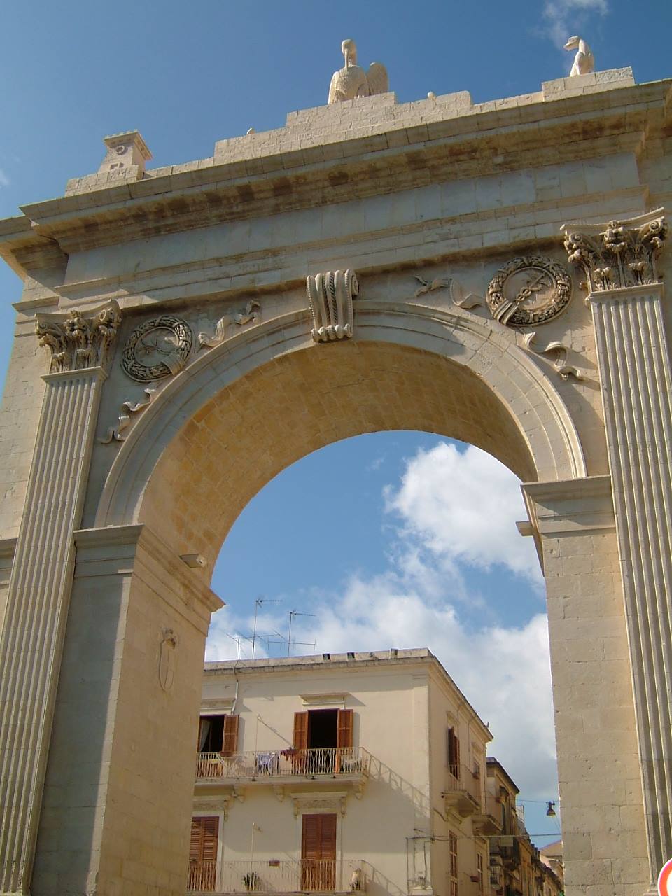 Porta Reale