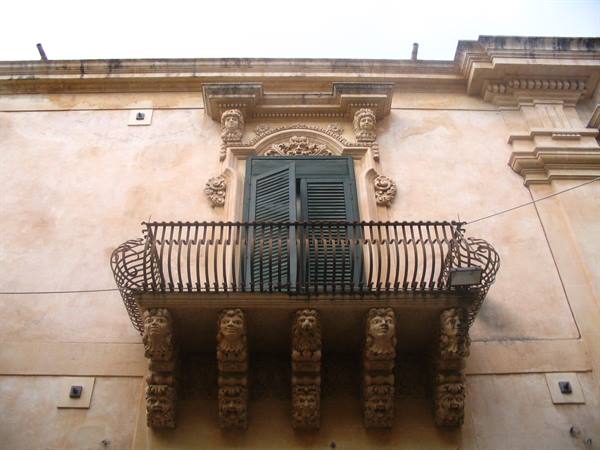 In giro per Noto