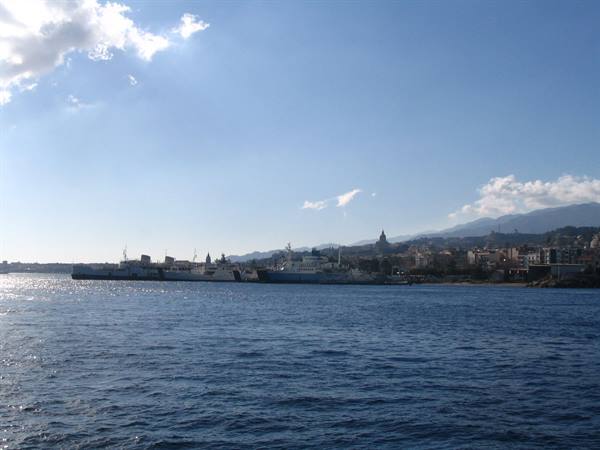 La Sicilia dal traghetto
