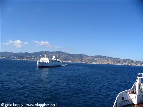 La Sicilia dal traghetto