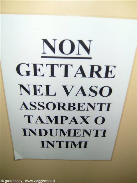 Strani cartelli sul traghetto!!!!!