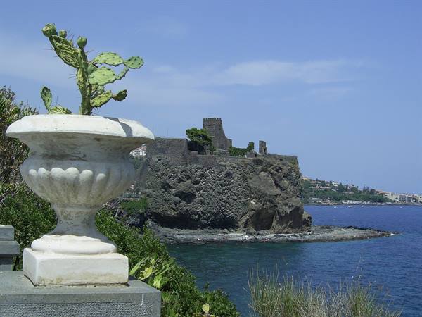 aci castello