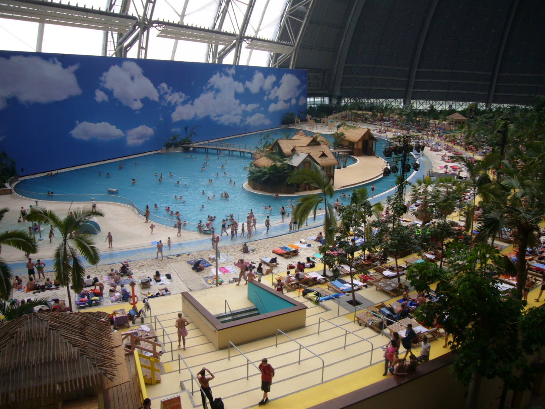 TROPICAL ISLAND