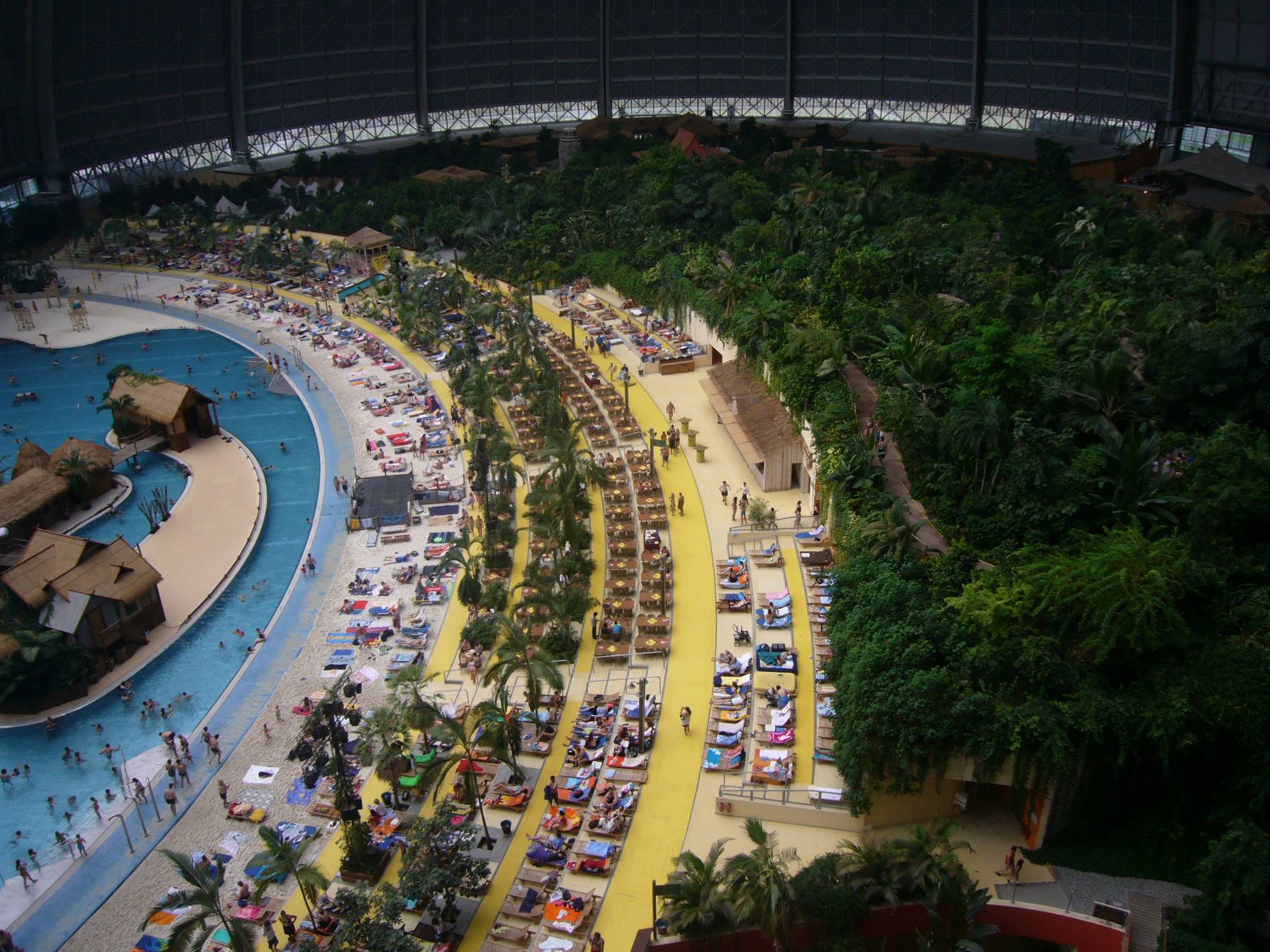 TROPICAL ISLAND