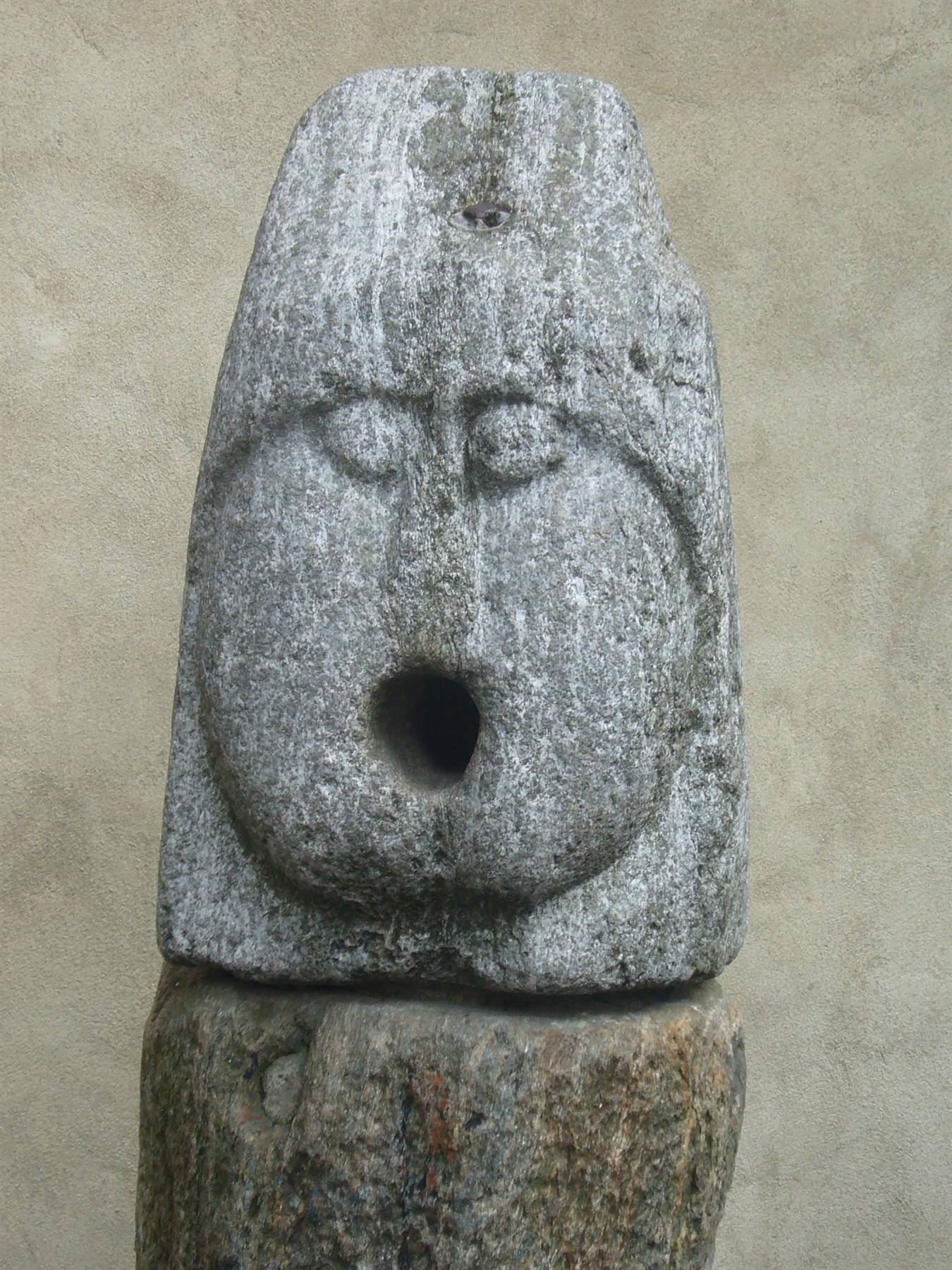BARD STATUA