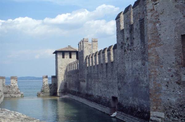 SIRMIONE