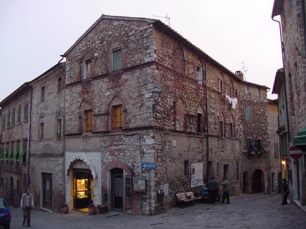 SUVERATO