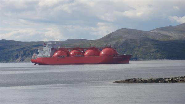 NAVE CISTERNA GAS