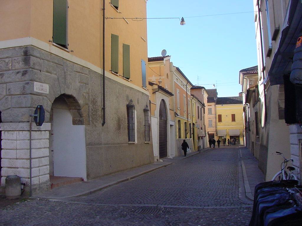 PER LE VIE