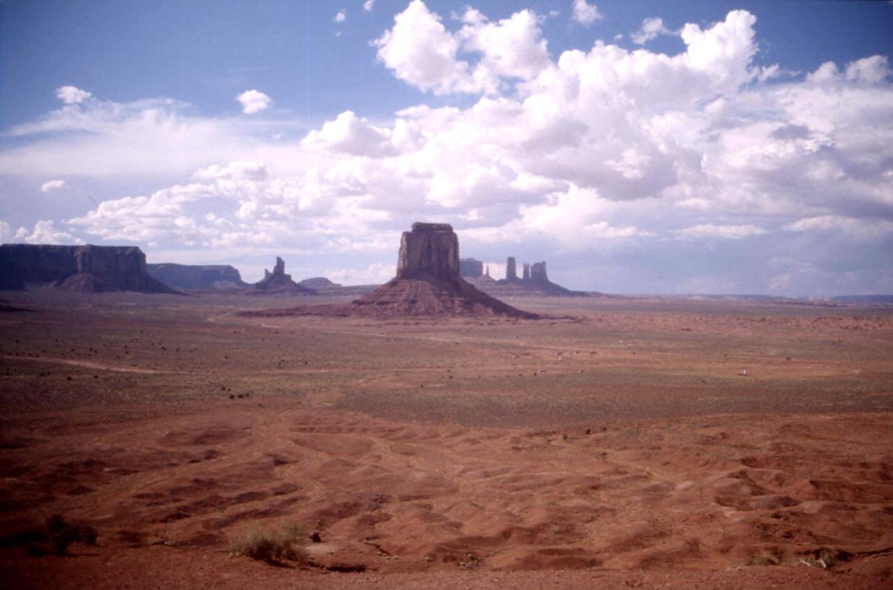 MONUMENT VALLEY