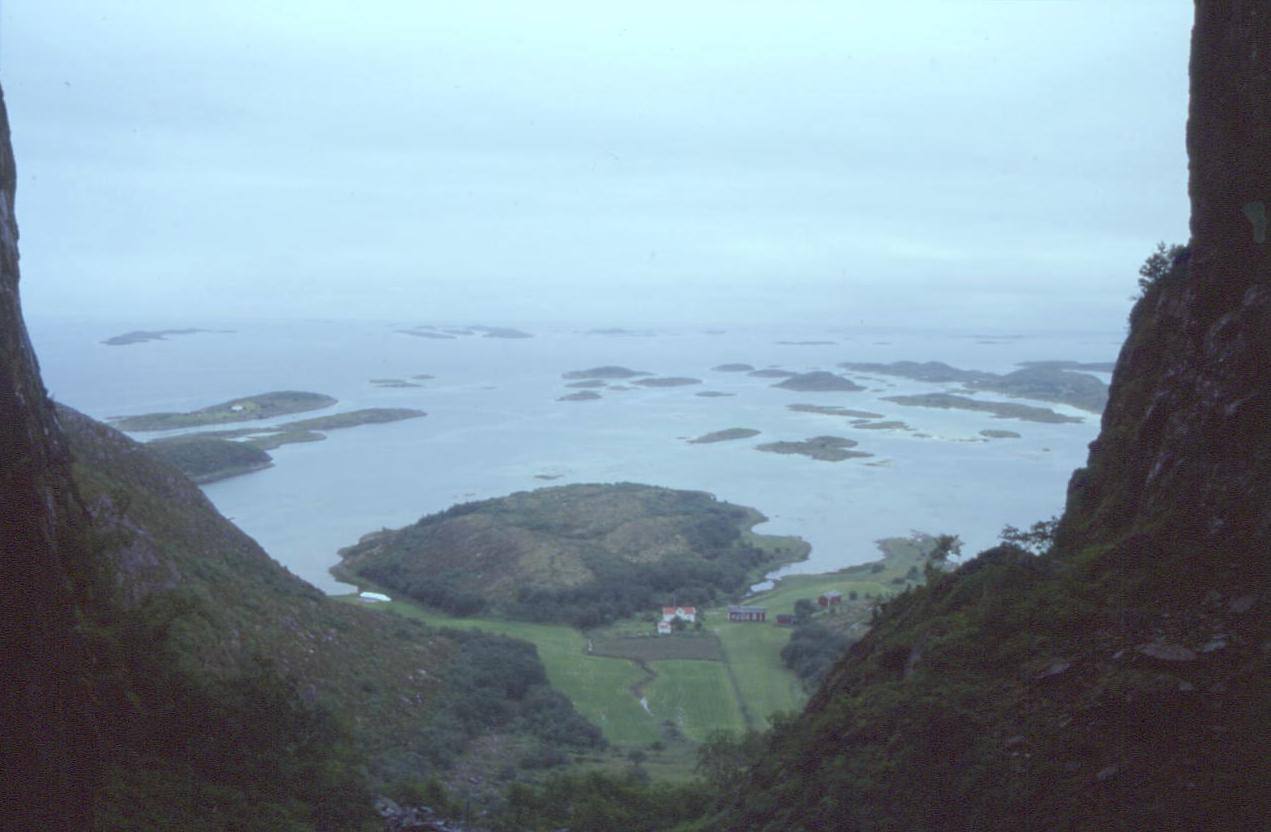 TORGHATTEN - PAESAGGIO AL DI LA' DEL BUCO