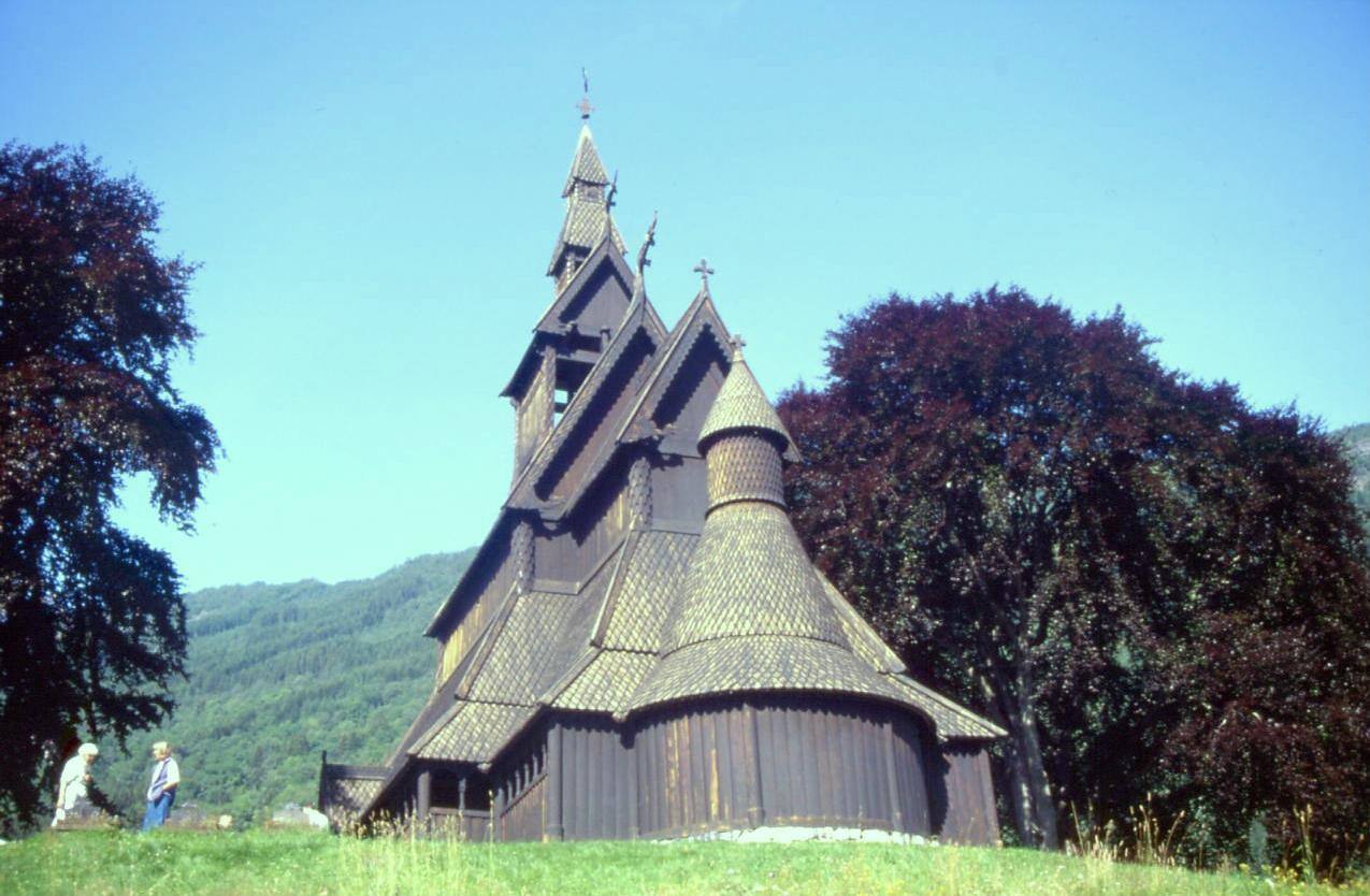 VIK - LA CHIESA IN LEGNO
