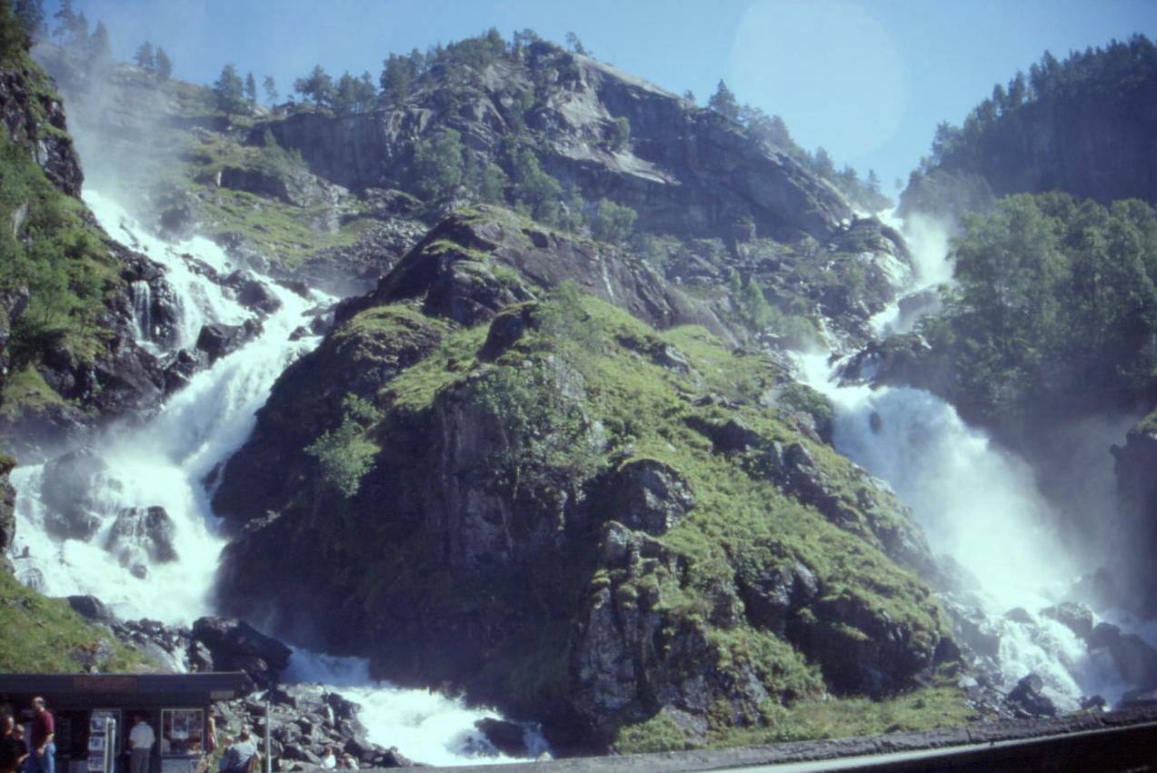 AKRAFJORDEN - CASCATE