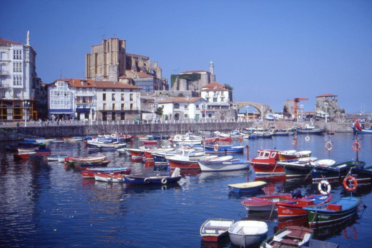 CASTRO URDIALES