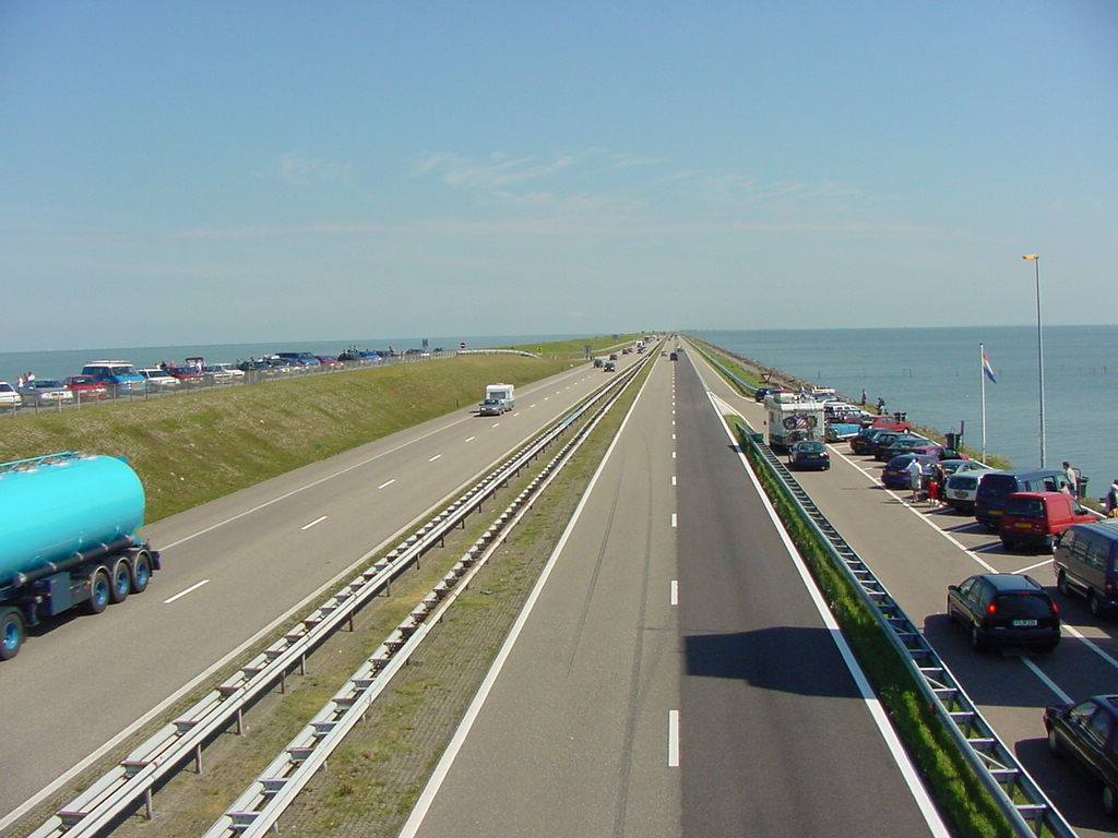 LA GRANDE DIGA SUL MARE DEL NORD
