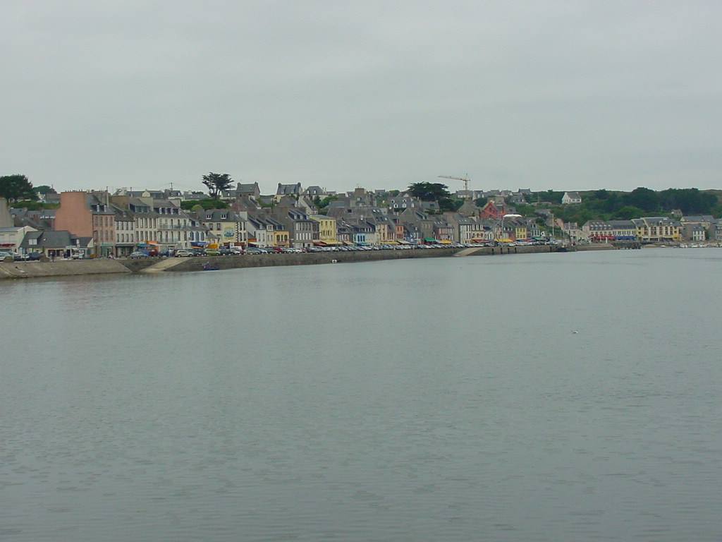 CAMARET