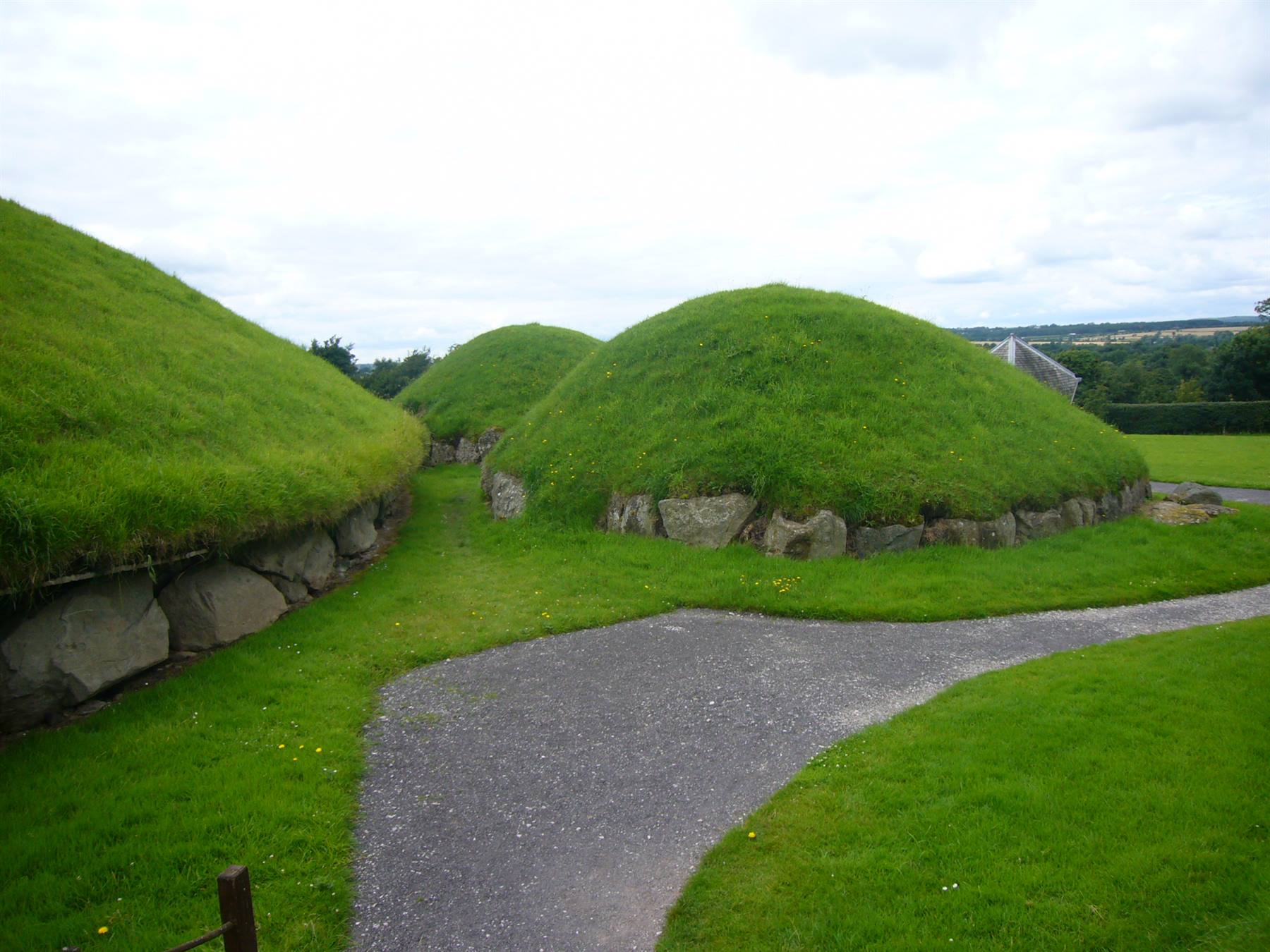 KNOWTH TUMULI