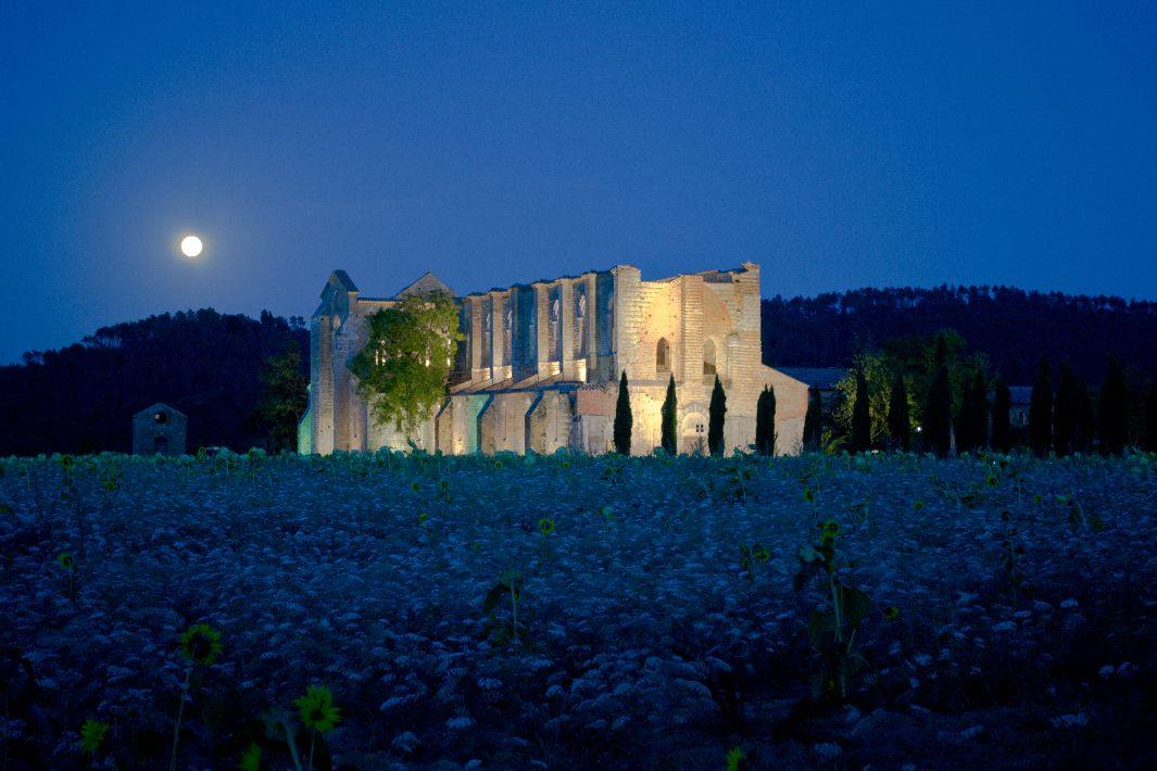 San Galgano di notte