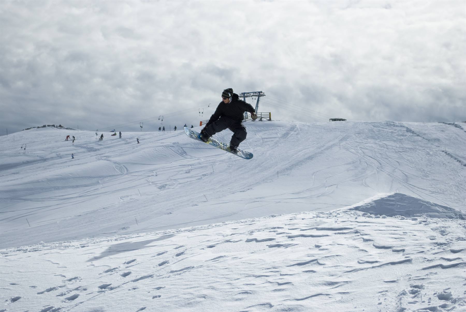 Snowboarder