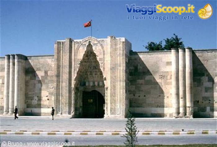 Caravanserraglio