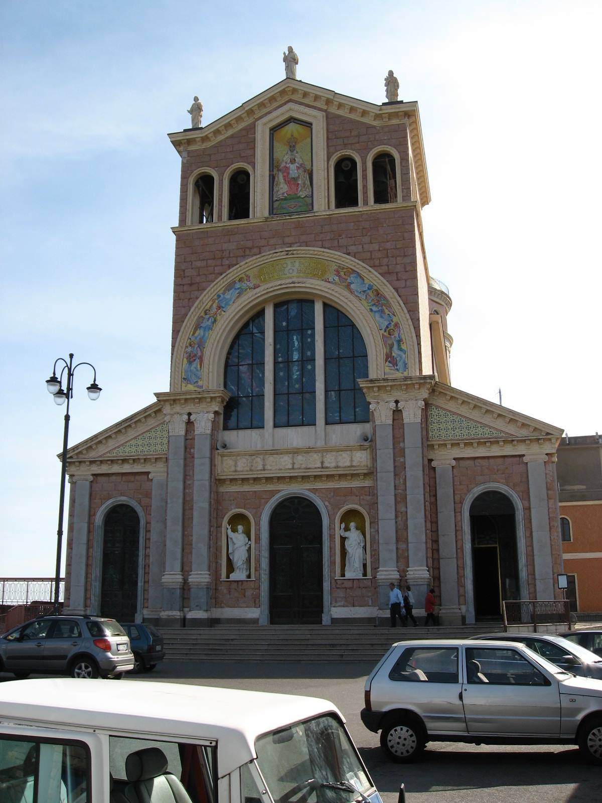 IL santuario della Madonna Nera del Tindari