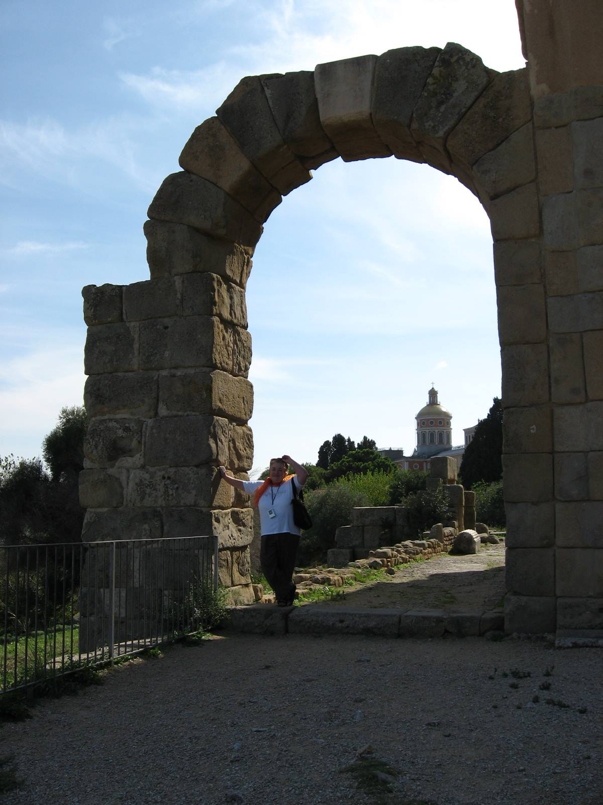 .....  la basilica romana e il santuario cristiano