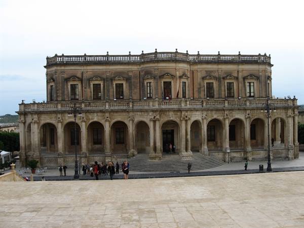 Noto : palazzo Ducezio