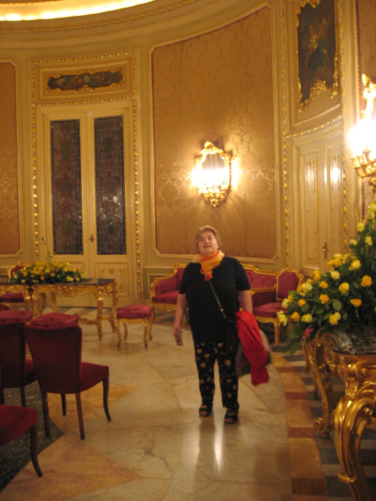 Noto : salone degli specchi