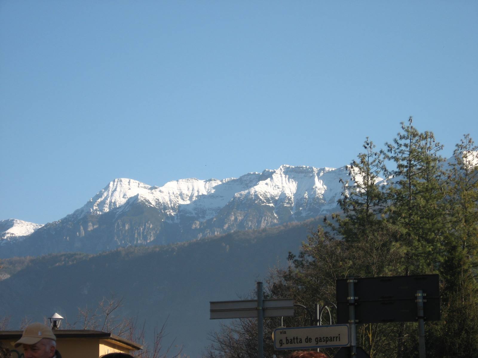 Levico : neve sui monti