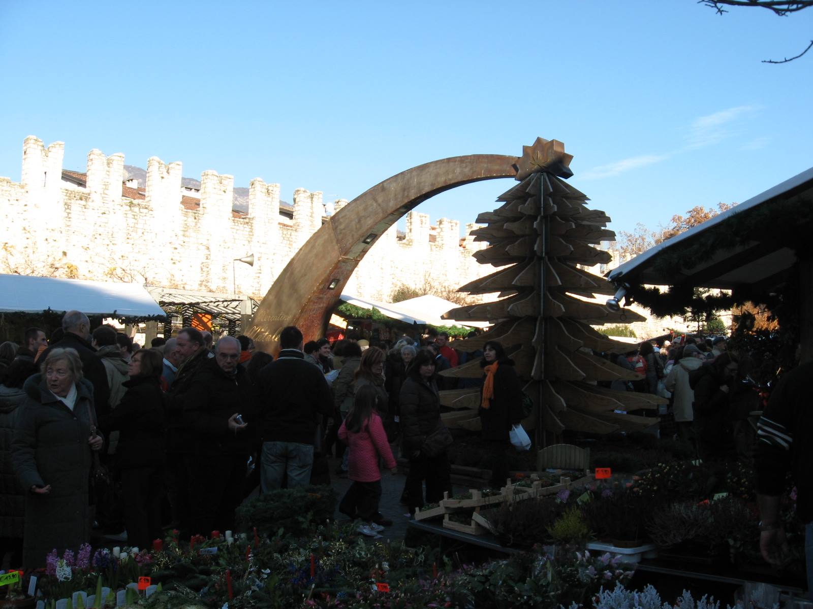 Trento : il Mercatino di Natale e Fiera di Santa Lucia