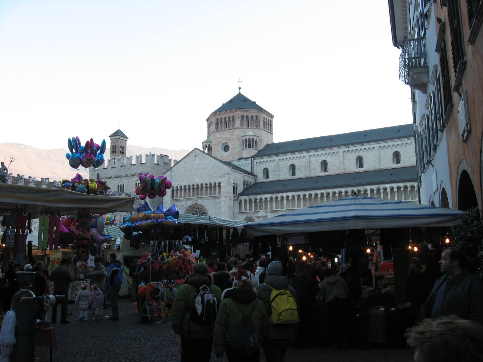Trento : il Mercatino di Natale e Fiera di Santa Lucia