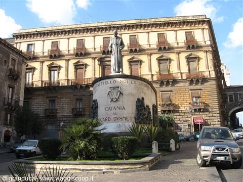 monumento al Cardinal Dusmet