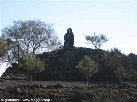 Statua della Madonna