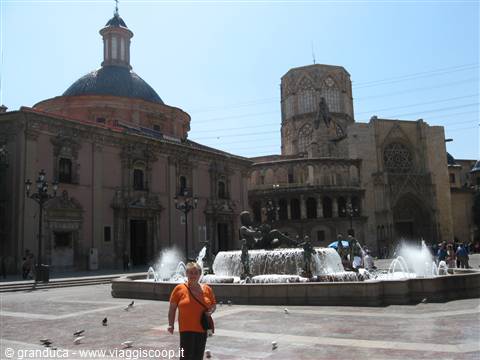 Plaza de la Virgen