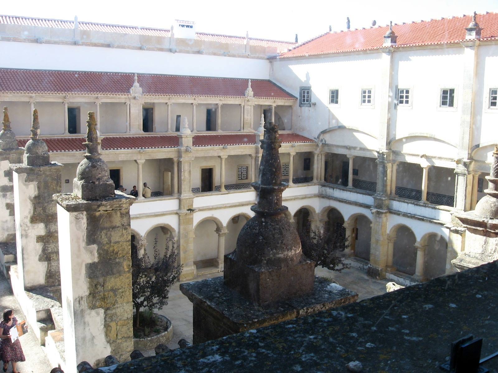 Tomar : un chiostro