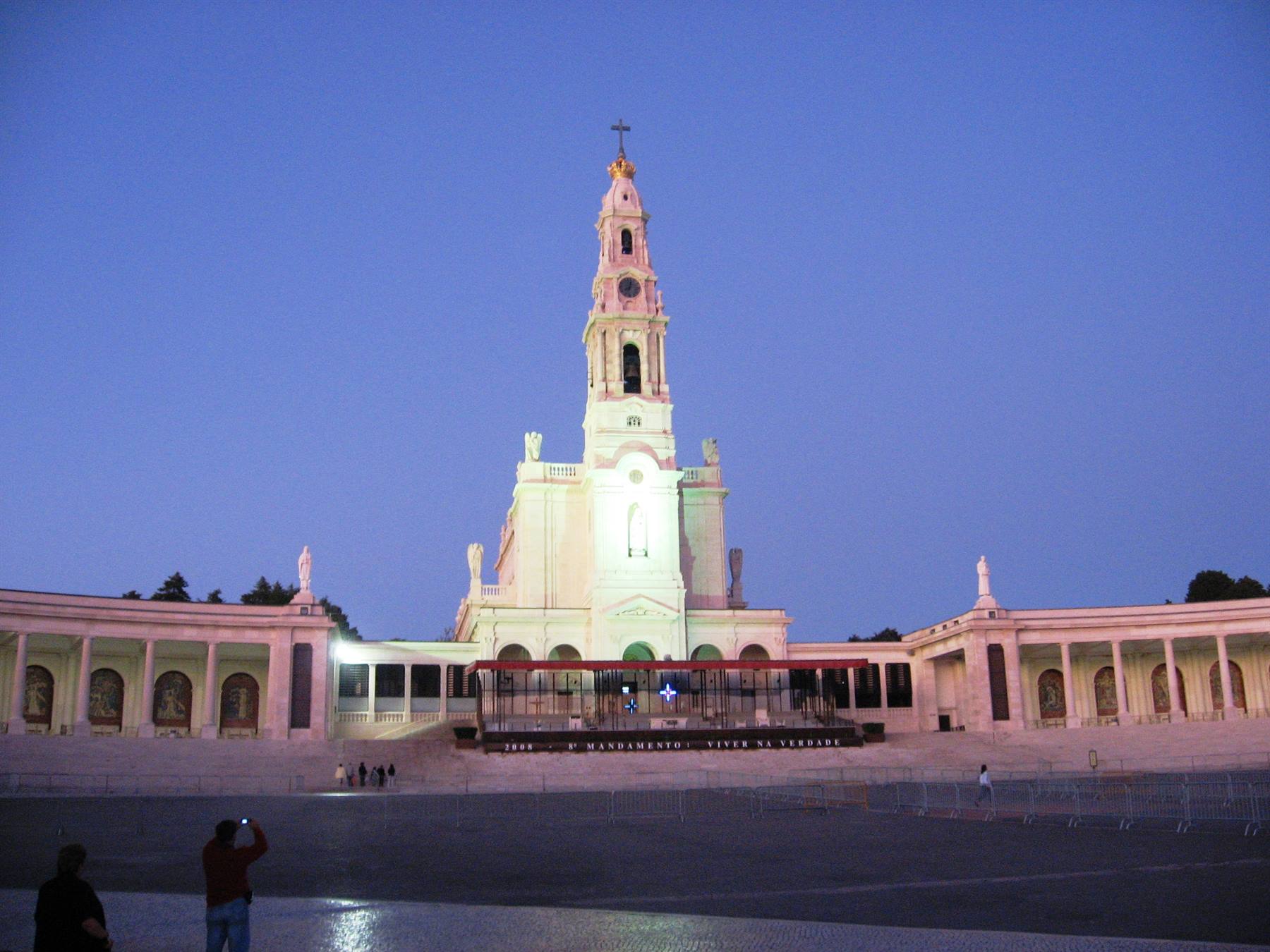 Fatima : la Basilica di Nostra Signora della Pace