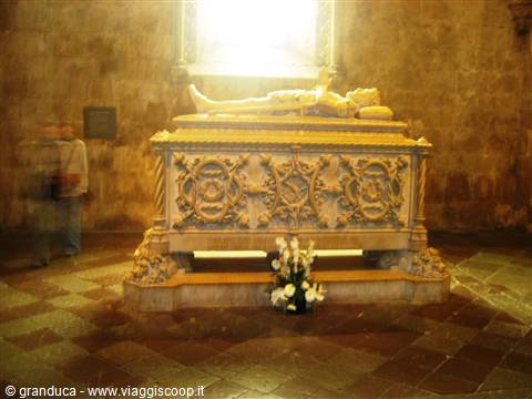 Il Convento dei Gironimiti : tomba di De Camoes