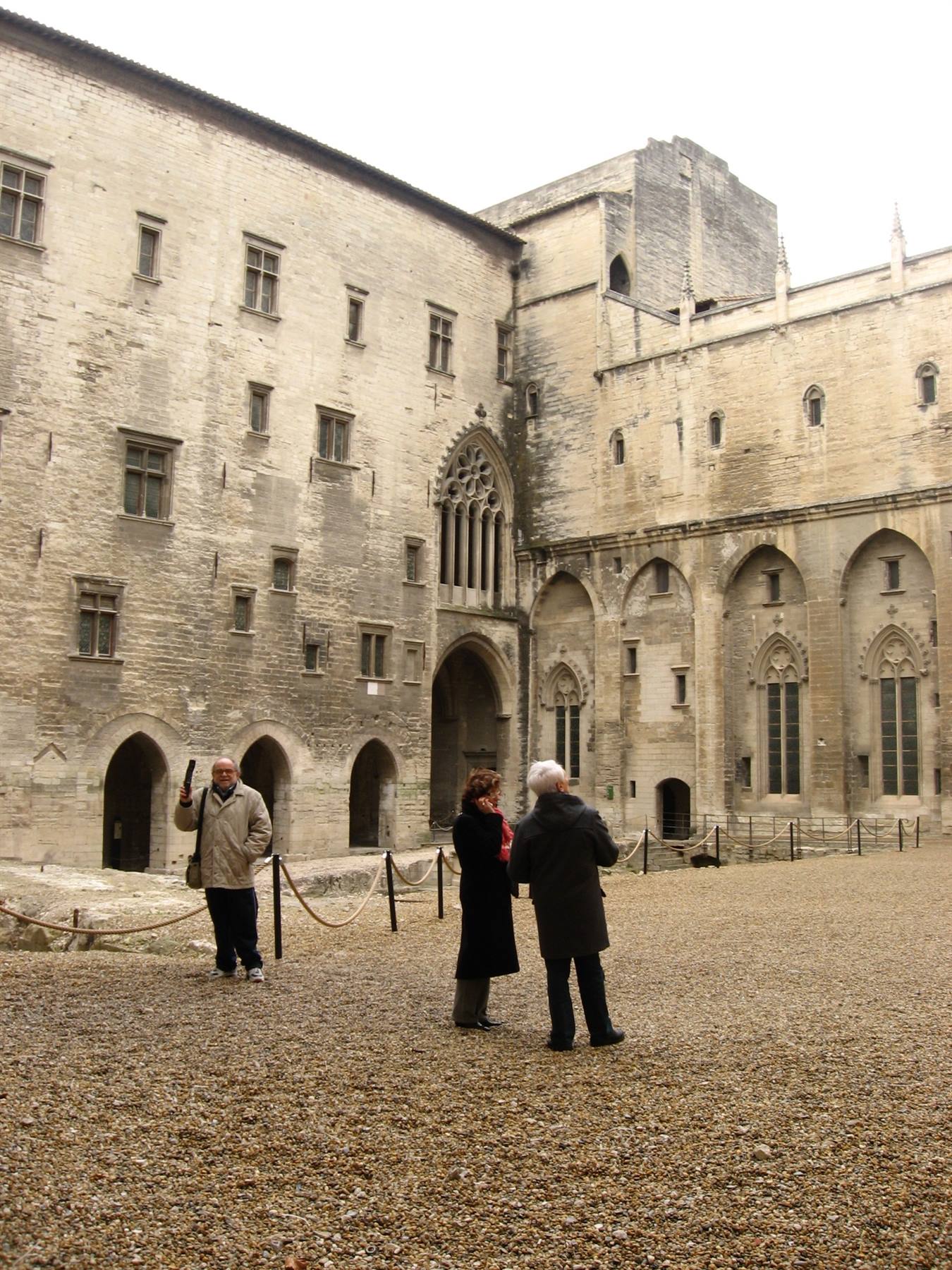 palazzo dei papi
