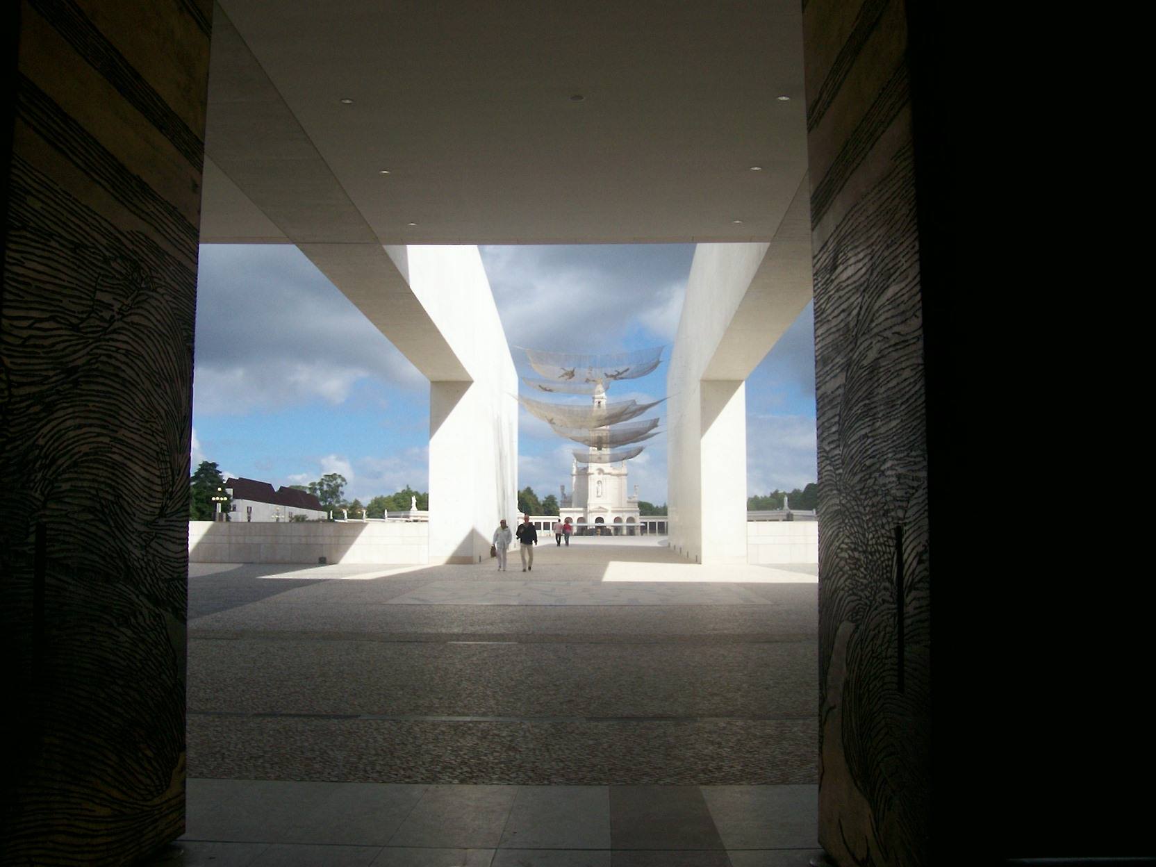 Il porticato d'ingresso