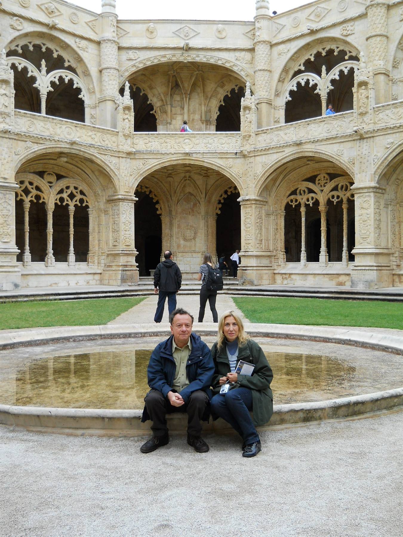 Chiostro Mosteiro do jeronimos e noi