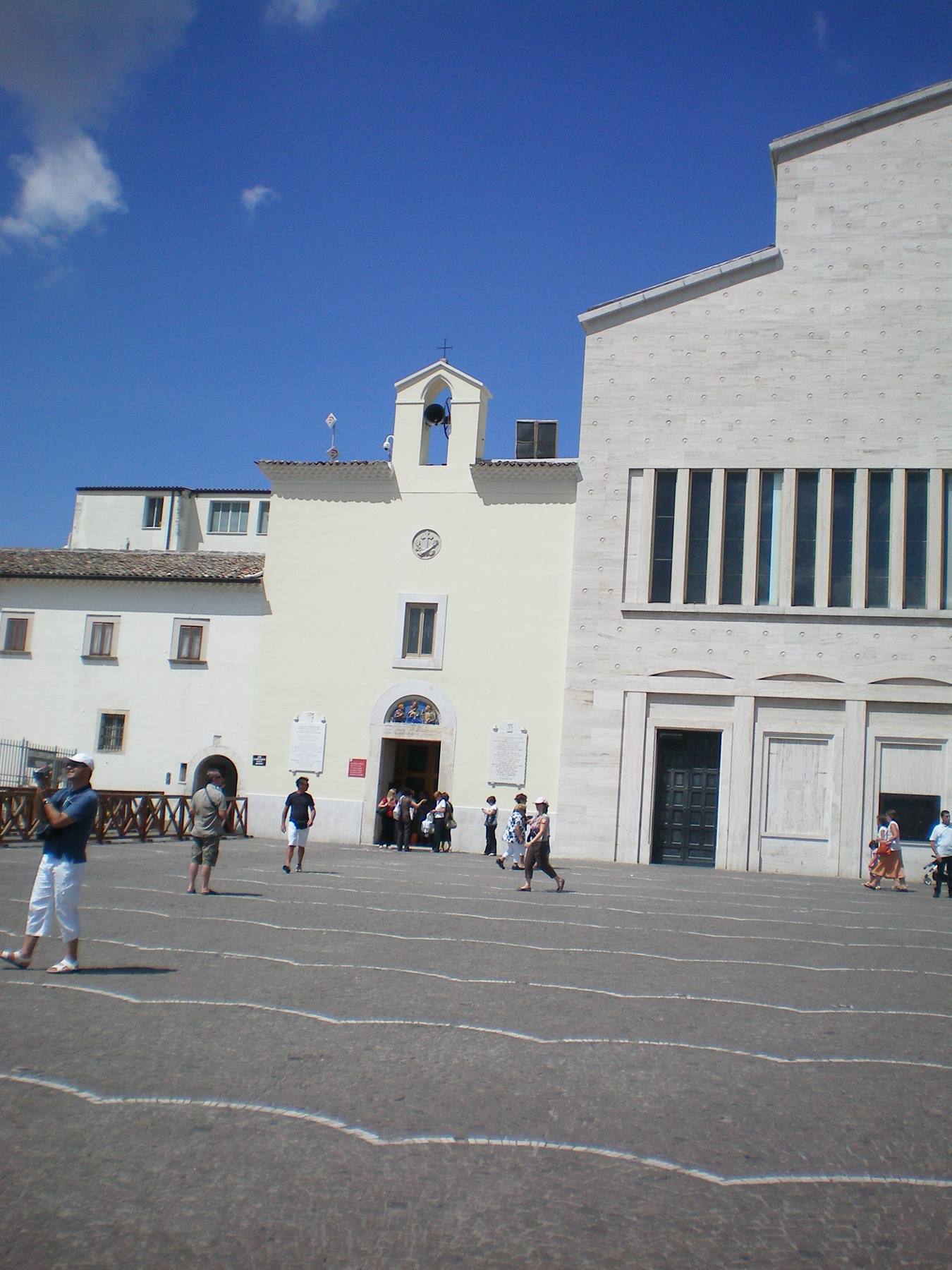 prima chiesa di Padre Pio