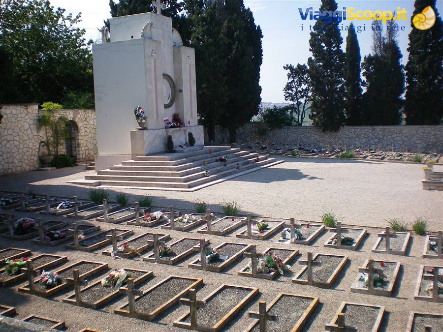 cimitero polacco 2 guerra