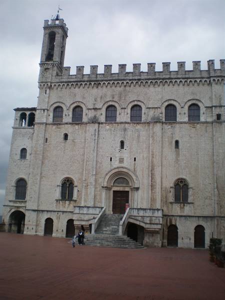 palazzo consoli