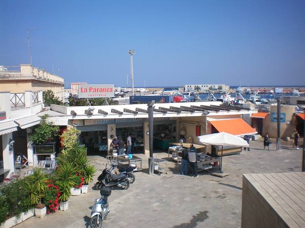mercato del pesce a Gallipoli