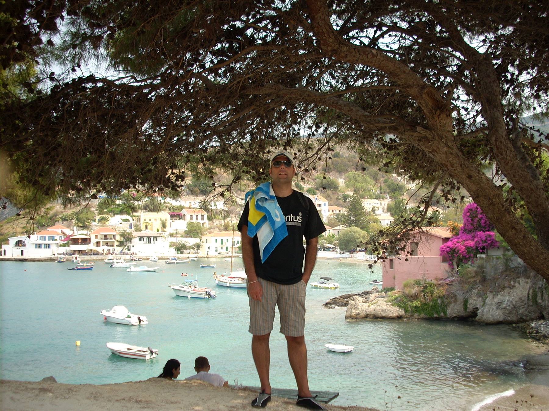 Assos